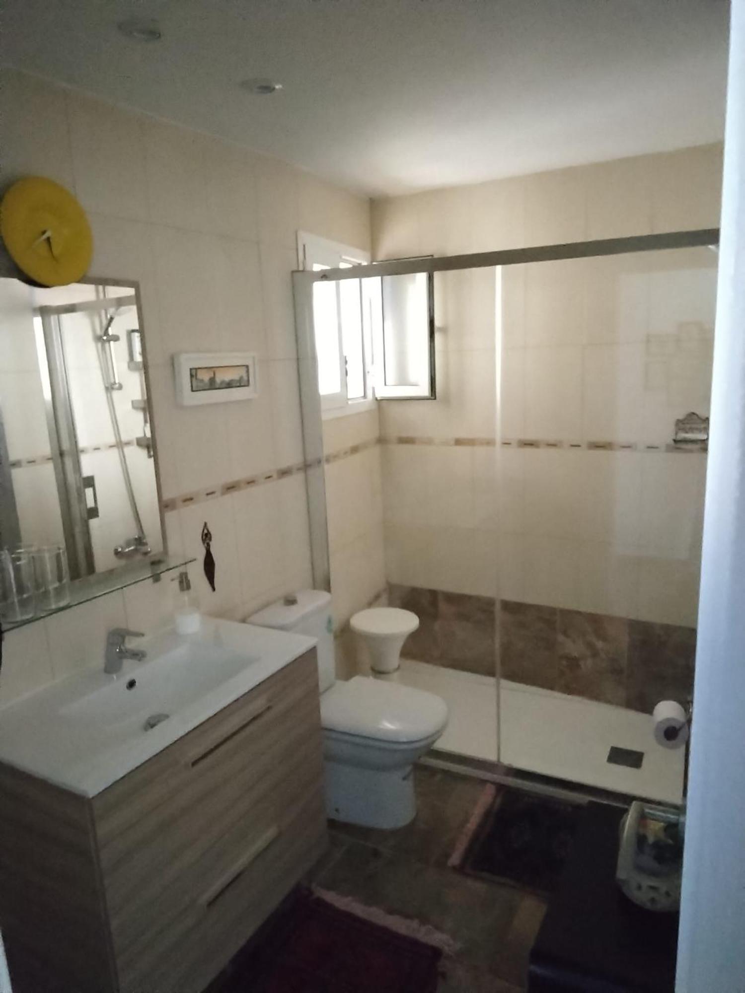 Alojamiento Tahri Torremolinos Luaran gambar