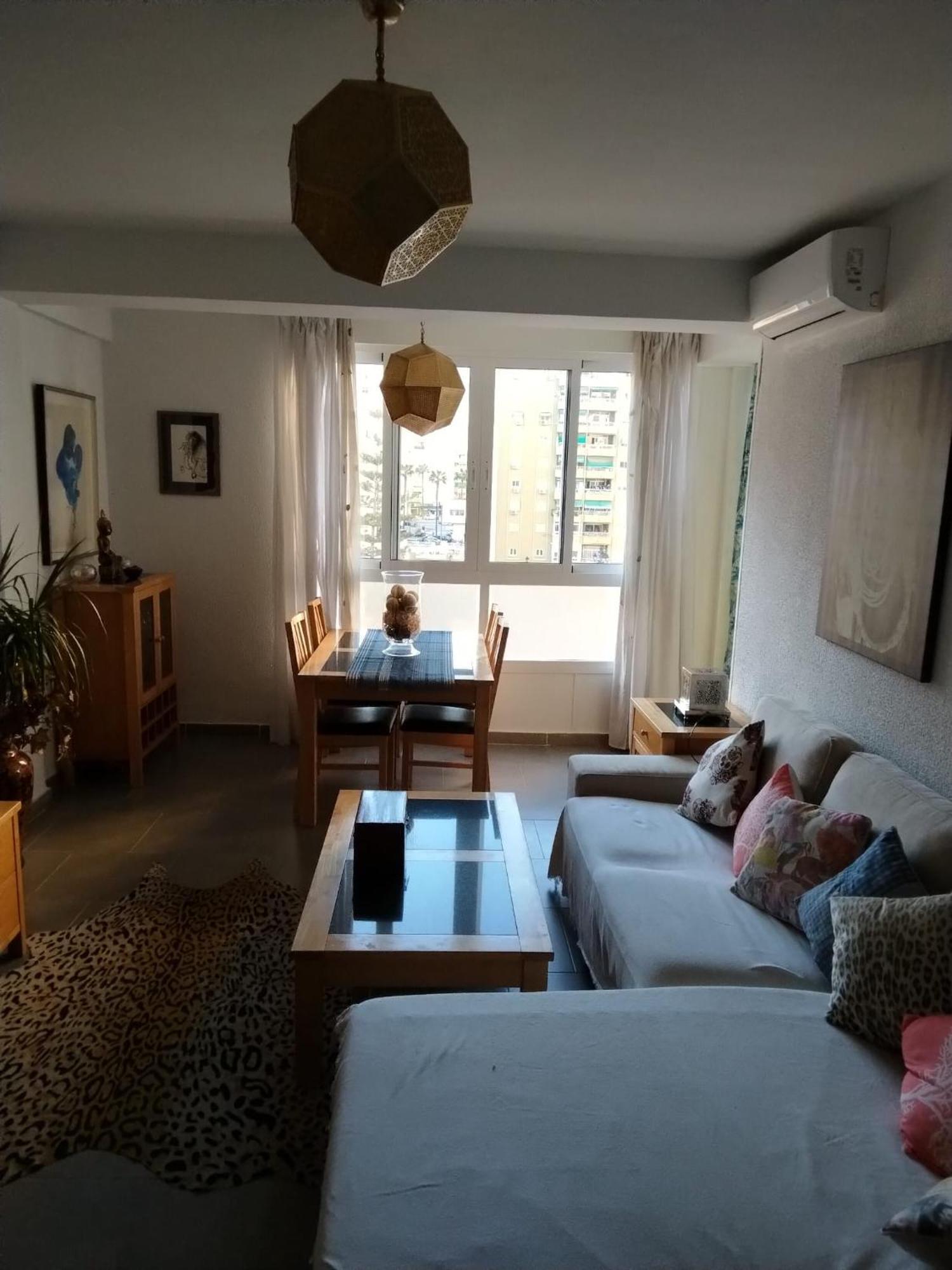 Alojamiento Tahri Torremolinos Luaran gambar