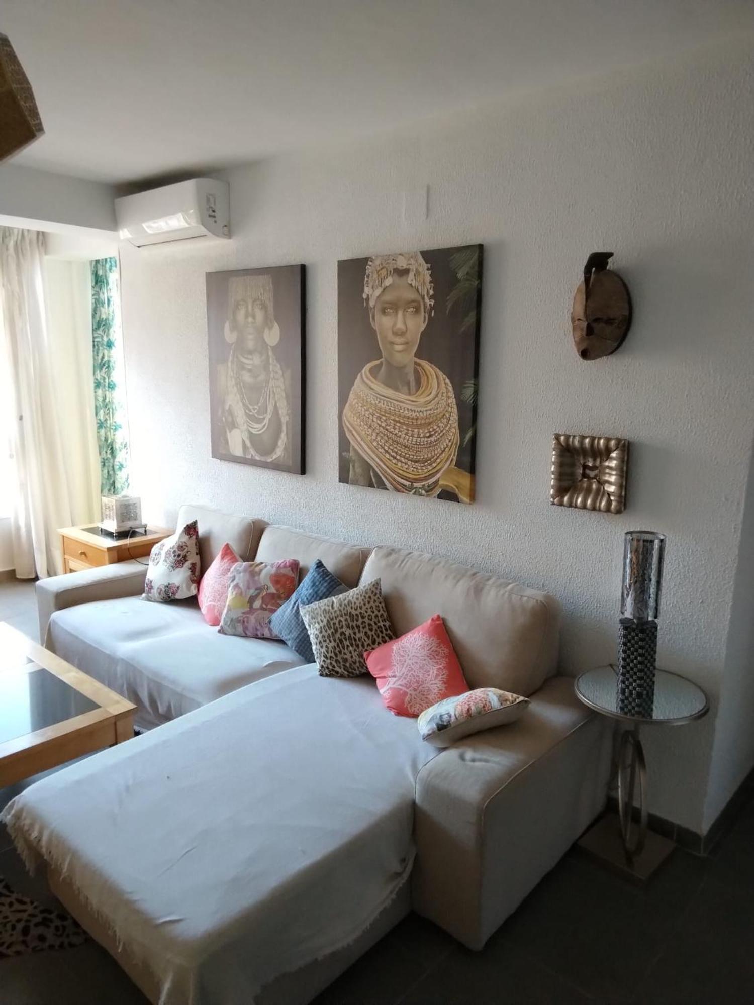 Alojamiento Tahri Torremolinos Luaran gambar